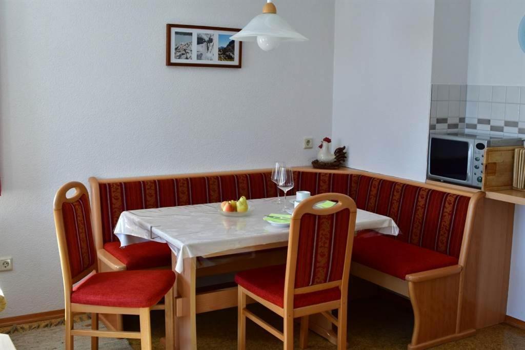 Ferienwohnung Habit シュルンス エクステリア 写真